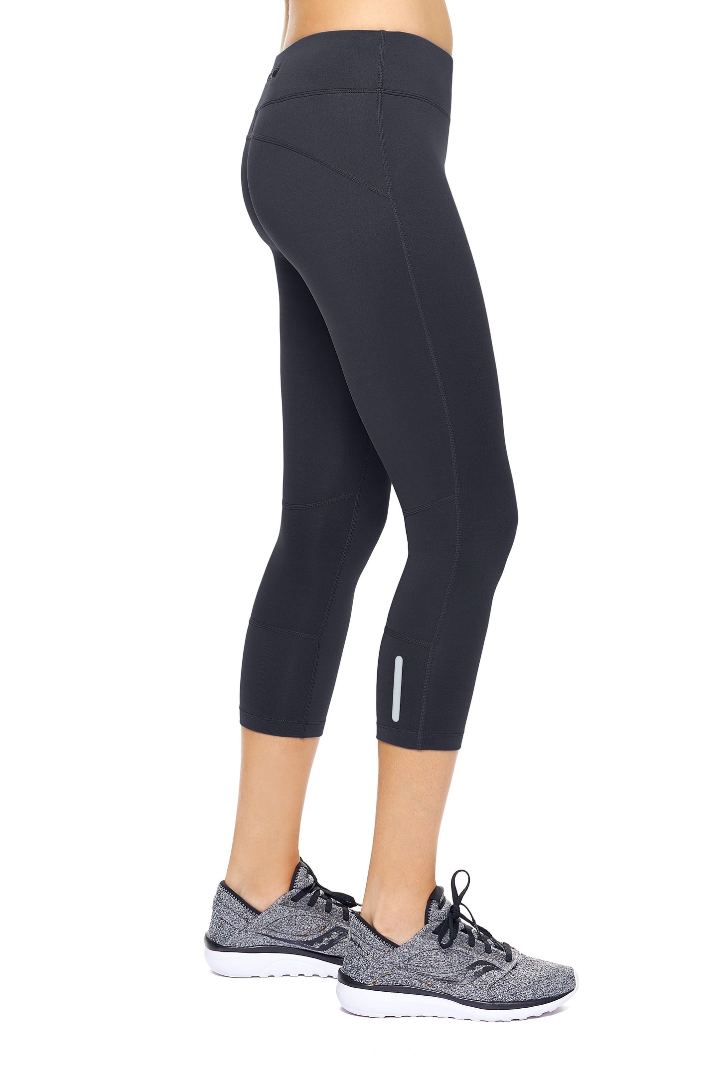 Mid-Rise Zip Pocket Capri Leggings